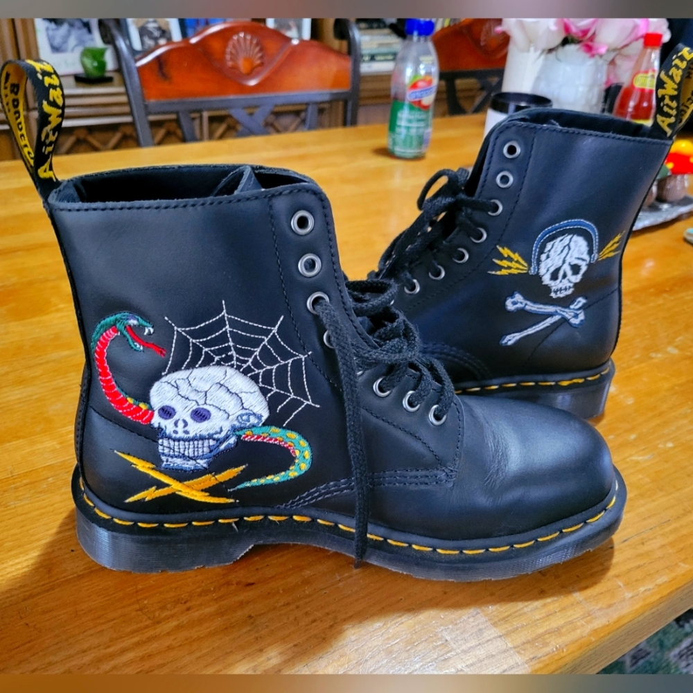 Dr.Martens Boots